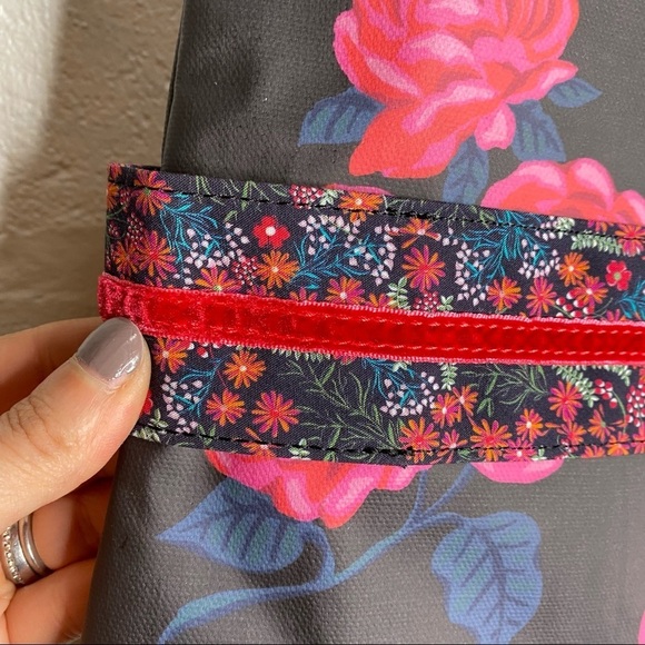 Matilda Jane Floral Heartstrings Tote Easy Clean Pink & Blue Roses - Picture 8 of 10